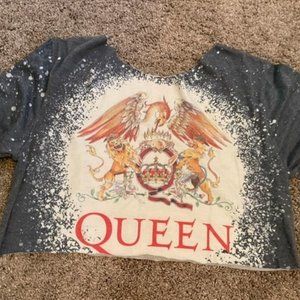 queen Crop Top